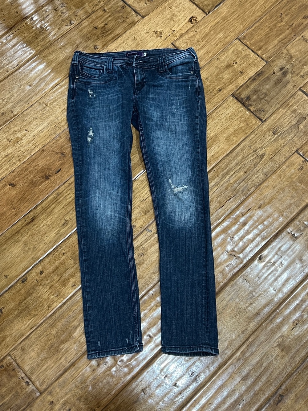Booty hugging y2k 90’s Vigoss Dark Wash Skinny Leg Jeans